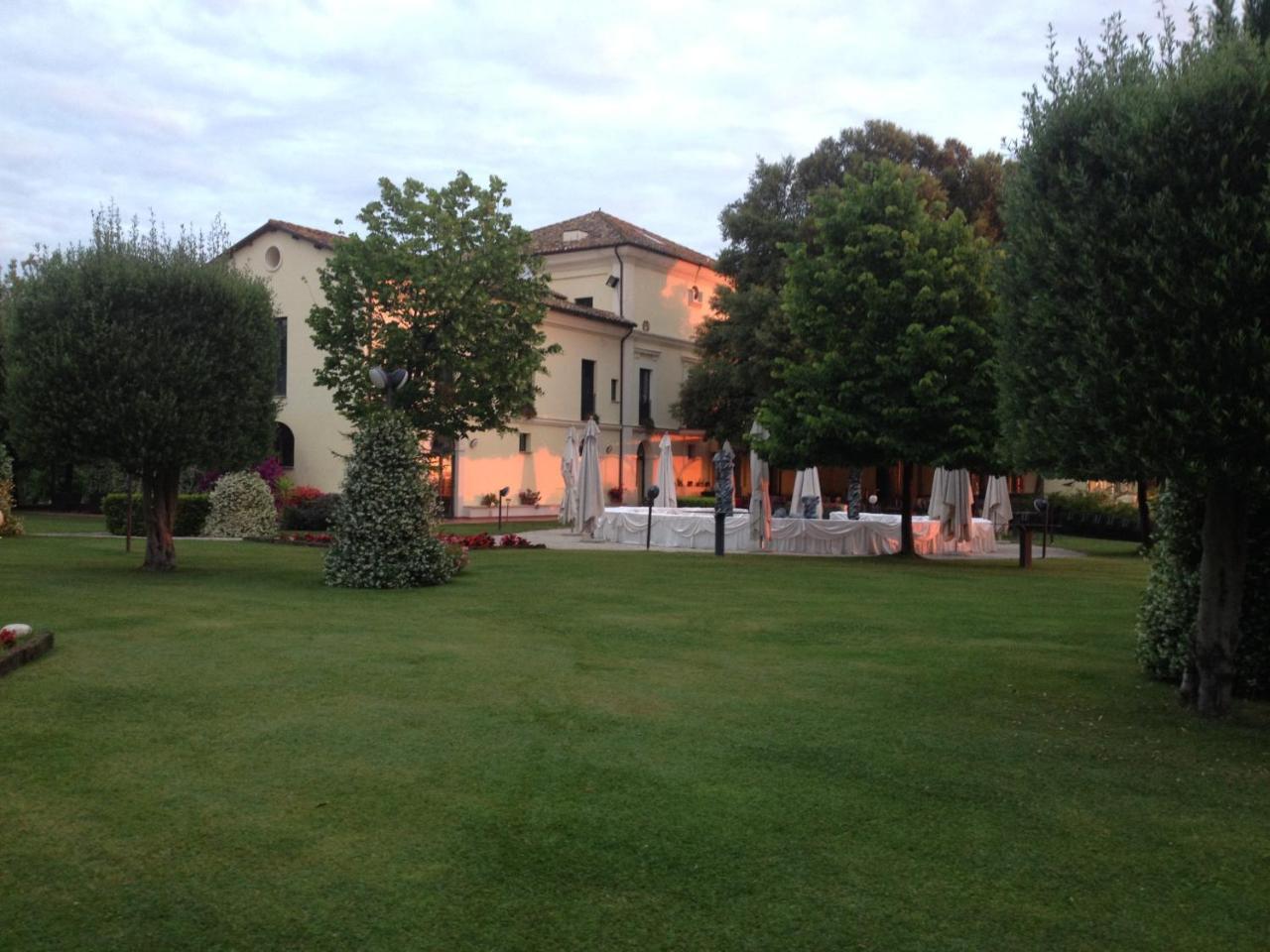 Hotel Casale Delle Arti Mosciano SantʼAngelo Exteriér fotografie